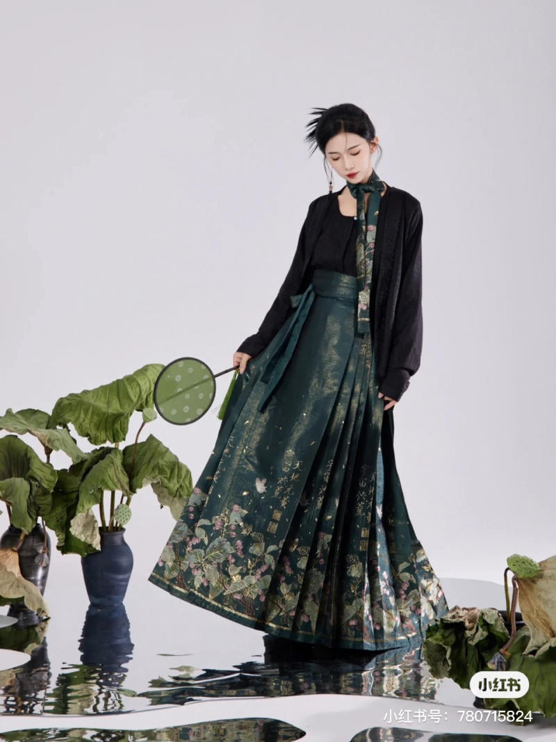 Quần Bảo Hộ Mặc Trong Váy Chất Vải Lụa Mát Thoáng Khí Dáng Rộng Dành Cho Nữ  | Shopee Việt Nam