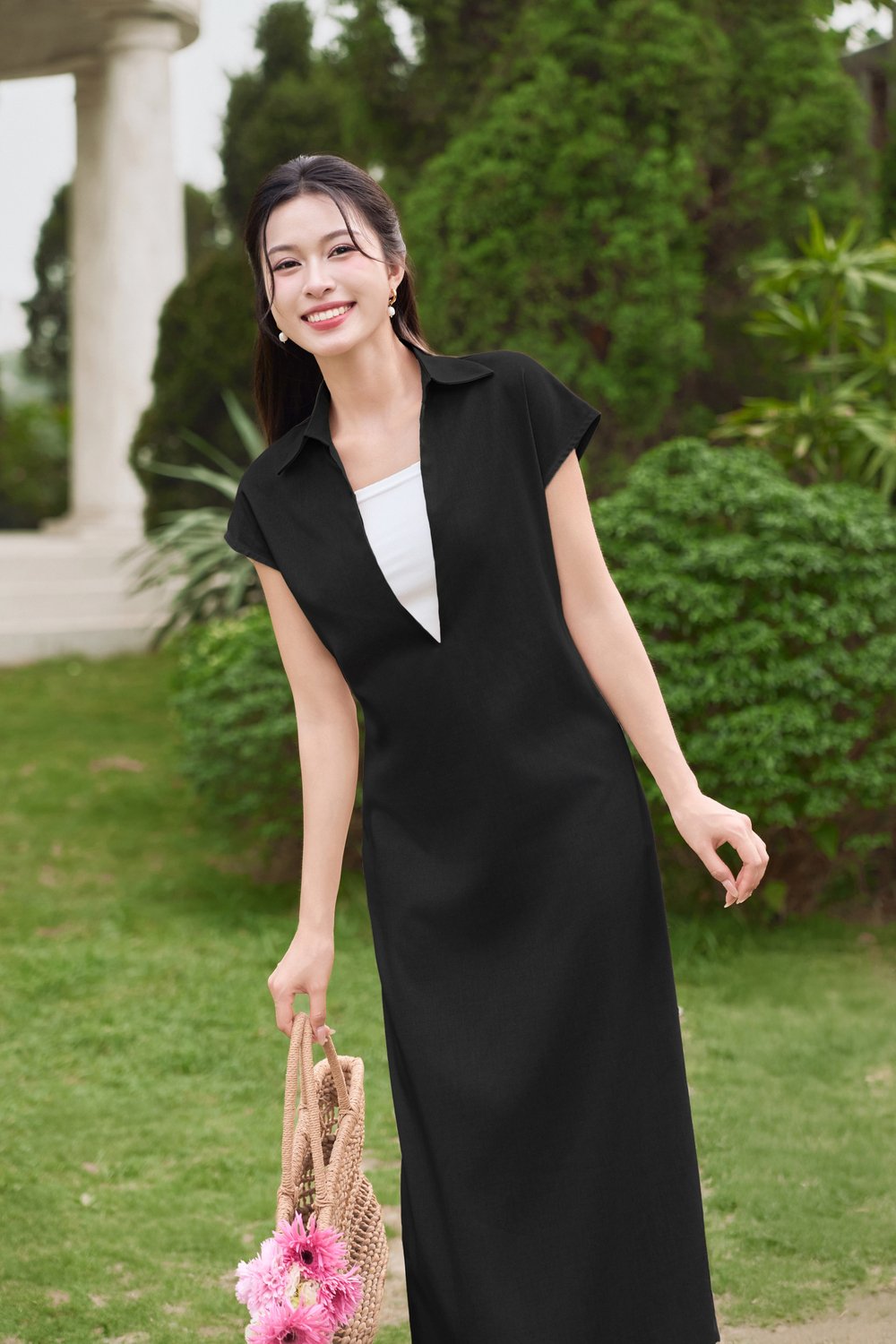 Đầm đũi suông dáng cổ khoét sâu có kèm áo quây