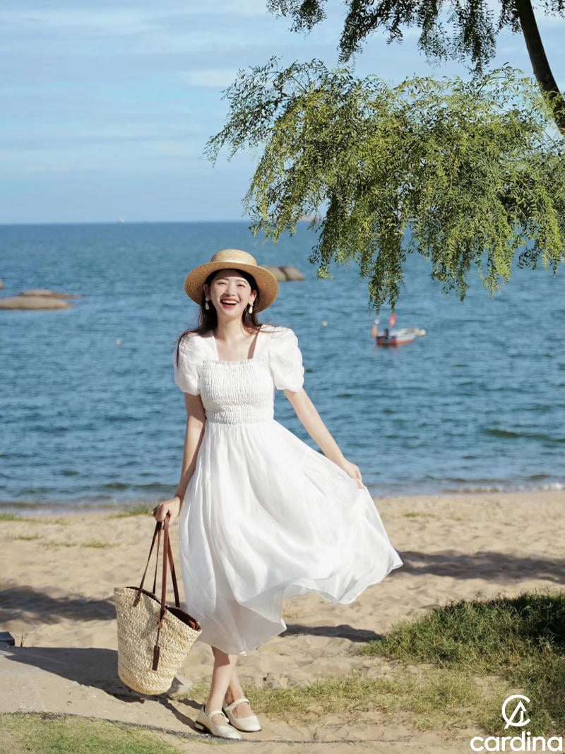 váy trắng đi biển