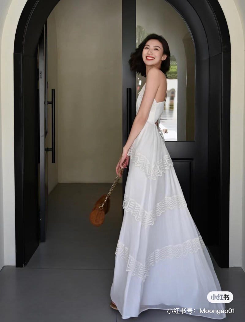 Mua Váy trắng trễ vai bèo phối lưới chân váy xòe chất cotton thái mịn phong  cách thời trang nữ - Yeep