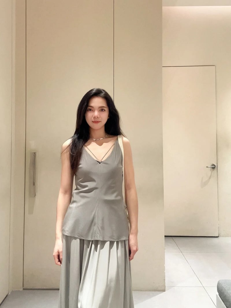 chân váy xếp ly