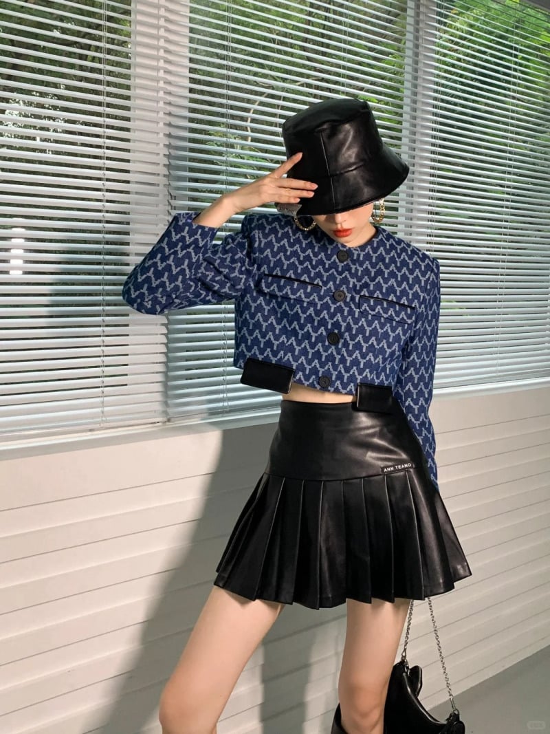 chân váy xếp ly