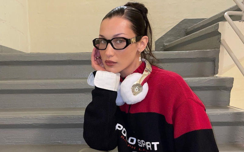 Sự lăng xê của các biểu tượng thời trang và mạng xã hội.