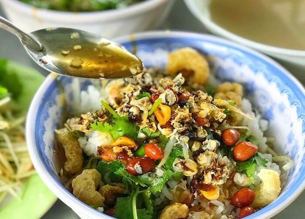 Cơm hến Đà Nẵng - món ăn thú vị bậc nhất của Đà Nẵng