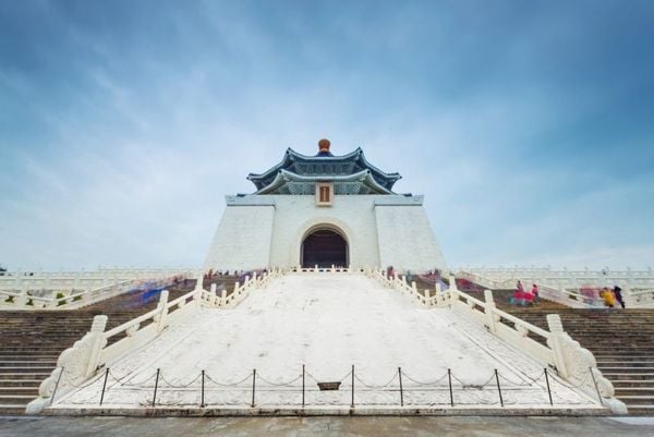 Tour Du lịch Đài Loan - Đài tưởng niệm Tưởng Giới Thạch