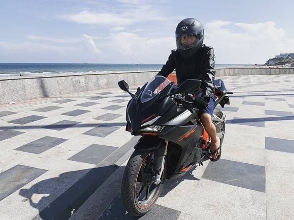 Di chuyển bằng xe máy đến khách sạn Malibu Vũng Tàu