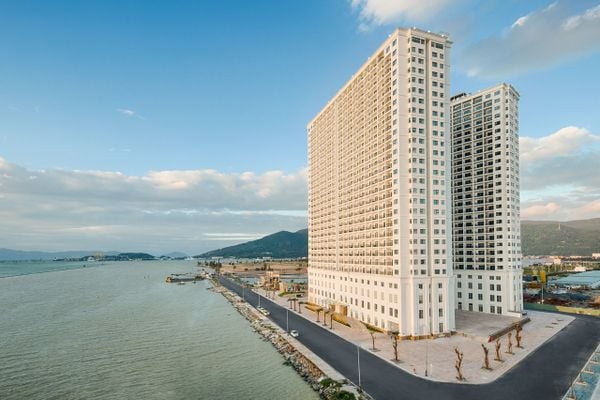 Khách sạn Golden Bay Đà Nẵng