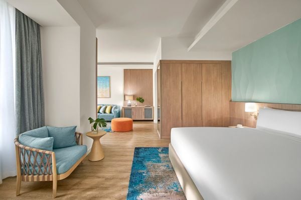 Hạng phòng Suite Cabana tại holiday inn resort Hồ Tràm