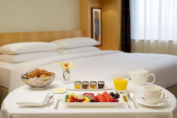 Ẩm thực trong phòng tại Khách sạn Premier Pearl Vũng Tàu