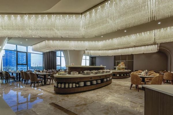 Nhà hàng Aura 69 tại Khách sạn Premier Pearl Vũng Tàu