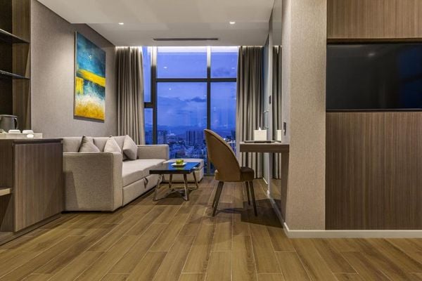 Phòng Premier Suite Oceanfront with Balcony tại Khách sạn Premier Pearl Vũng Tàu