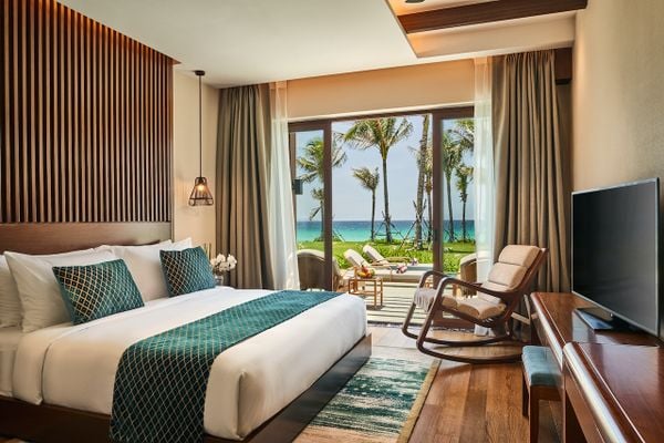 Biệt thự hồ bơi sát biển 1 phòng ngủ tại Movenpick Cam Ranh