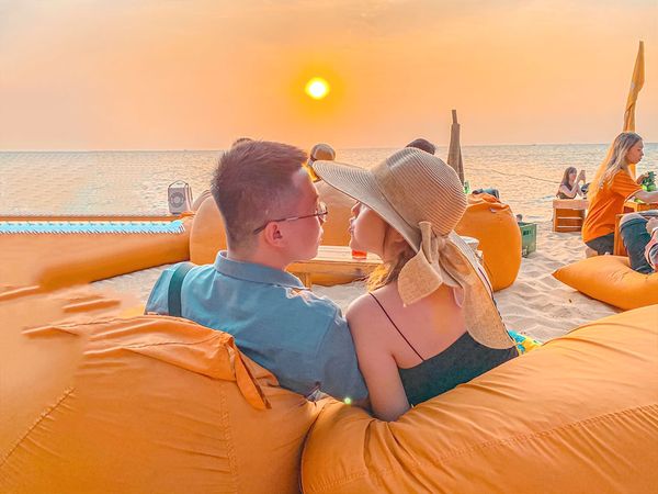 OCSEN Beach Bar & Club - Quán bar sở hữu view biển ngắm hoàng hôn siêu đẹp