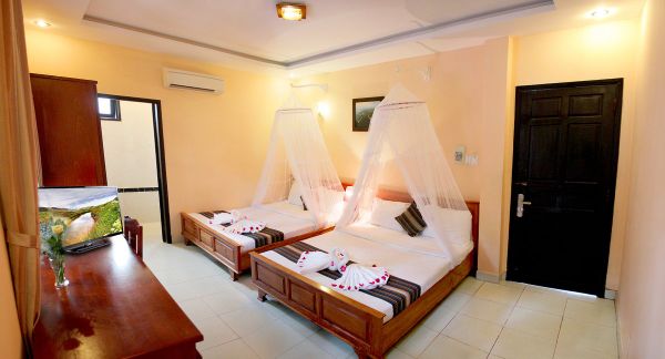 Sóng biển xanh resort 3 sao tại Hòn Rơm Mũi Né