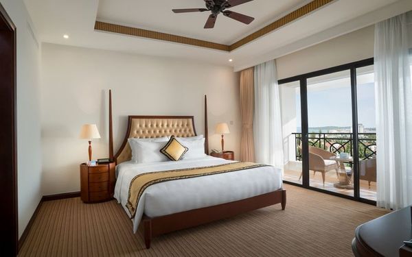 Hạng phòng Junior Suite Garden View tại Vinpearl Resort & Spa Phú Quốc