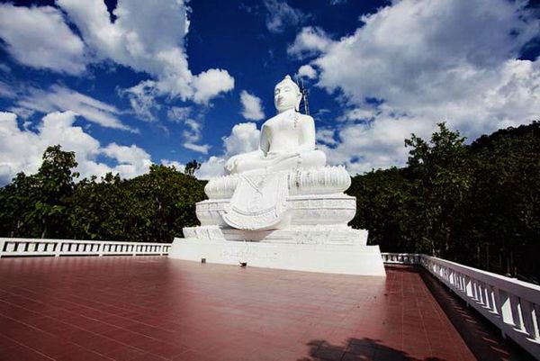 Du lịch Thái Lan - Wat Phra That Mae Yen