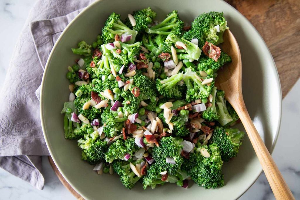 5 công thức với salad bông cải xanh dinh dưỡng dễ làm tại nhà