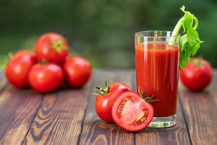 Nước ép cà chua với bệnh tim mạch Nước ép cà chua với bệnh tim mạch