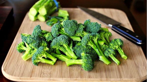 Bông cải xanh chứa bao nhiêu calo?