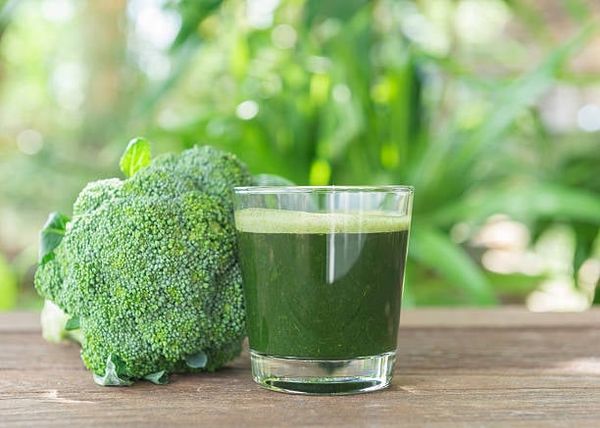 Công thức làm nước ép súp lơ xanh dễ uống