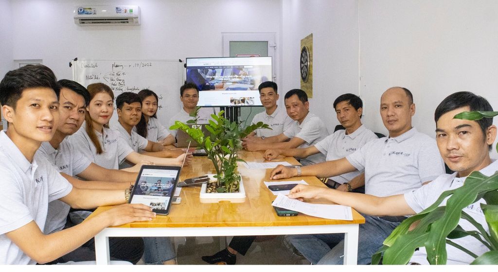 Đội ngũ OSAKA TECH