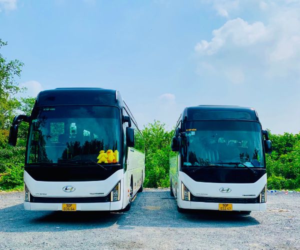 Liên hệ ngay nhà xe cho thuê xe du lịch quận Tân Phú