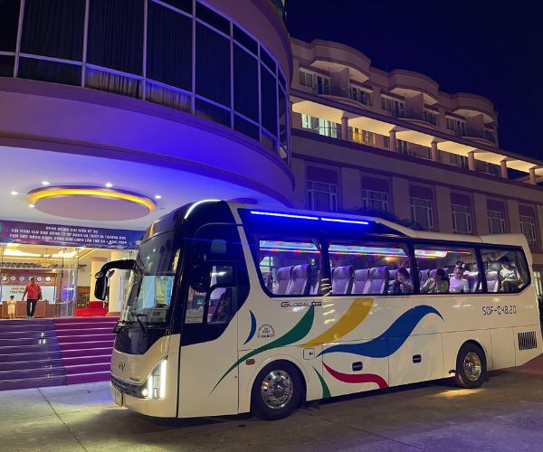 Bỏ túi ngay đơn vị chuyên cho thuê xe 16 chỗ lễ 2/9 uy tín