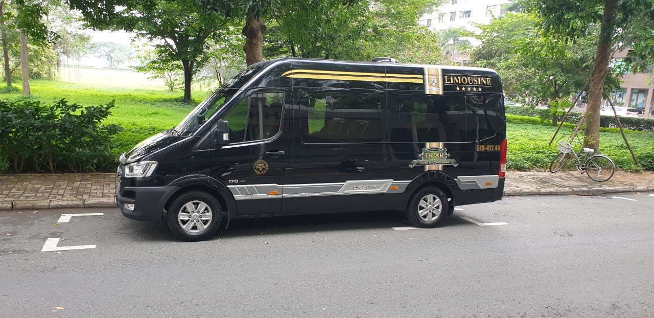 Thuê xe Limousine 9 chỗ - Sang trọng, thoải mái trong mọi hành trình