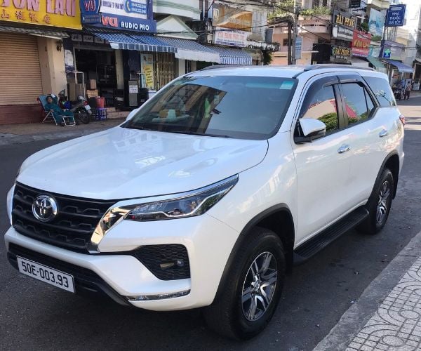 Cho thuê ô tô đi công tác