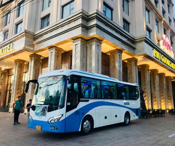 cho thuê xe du lịch Thủ Đức