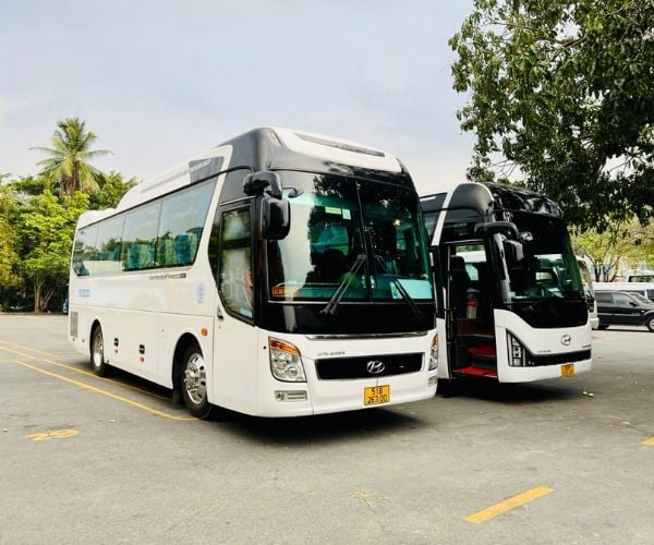 Nhà xe dịch vụ tốt