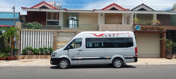 thuê xe 16 chỗ sài gòn