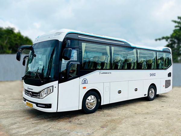 Thuê xe 29 chỗ đi Nha Trang