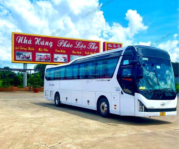 thue-xe-45-cho-co-tai