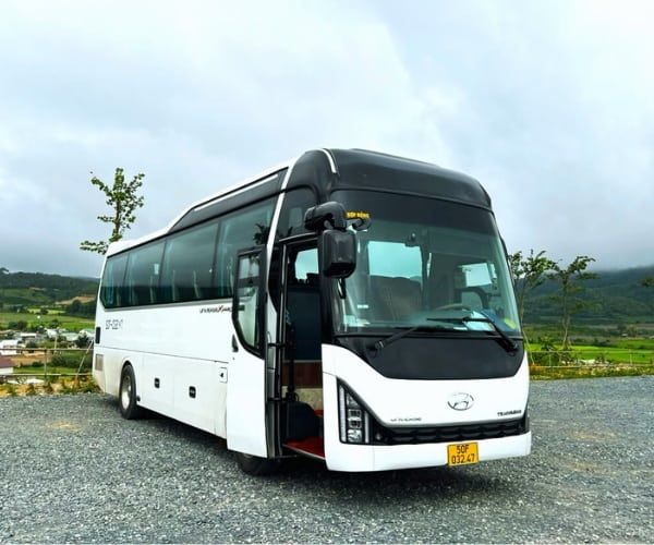 thue-xe-45-cho-di-da-lat