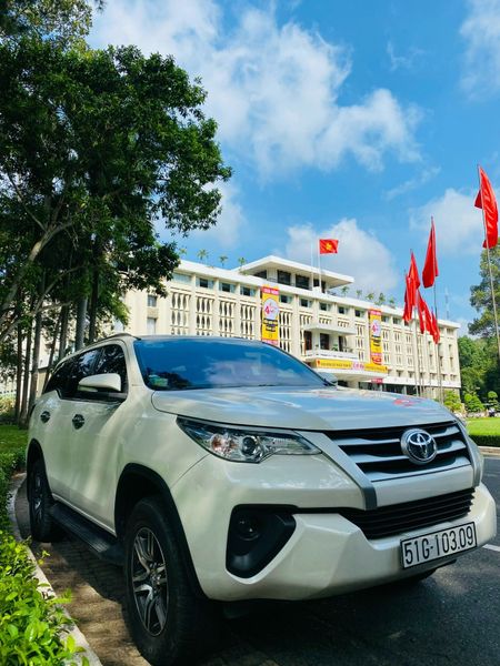 thuê xe có tài xế