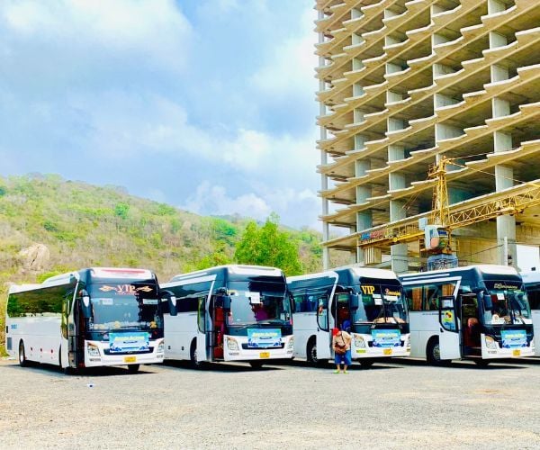 Giá thuê xe dịp Tết hấp dẫn chưa từng có