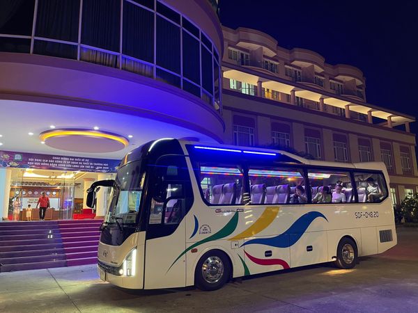 Thuê xe du lịch 34 chỗ