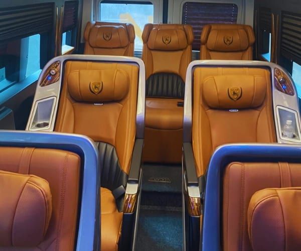 thue-xe-limousine-9-cho-tphcm