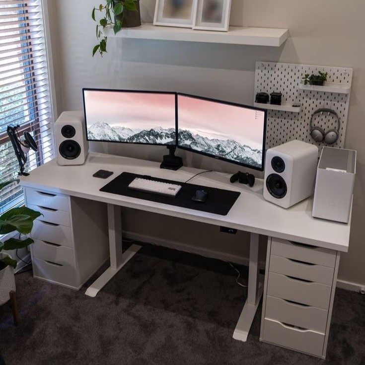 Hướng dẫn chọn bàn gaming giúp tối ưu không gian và trải nghiệm.