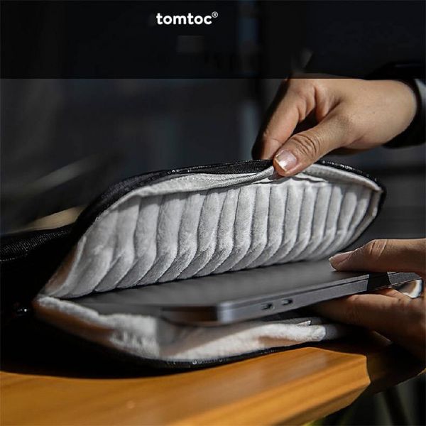 Túi xách chống sốc TOMTOC