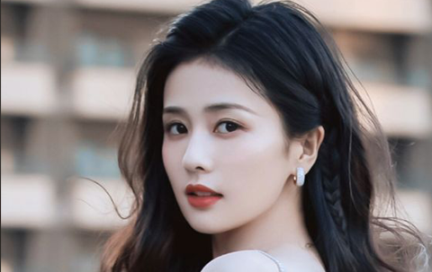 Chăm Sóc Vùng Kín An Toàn Và Hiệu Quả Với Dung Dịch Vệ Sinh Phụ Nữ Tự Nhiên