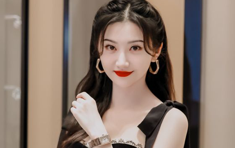 Công Nghệ Lên Ngôi Trong Mỹ Phẩm: Sản Phẩm Chăm Sóc Da Cá Nhân Hóa