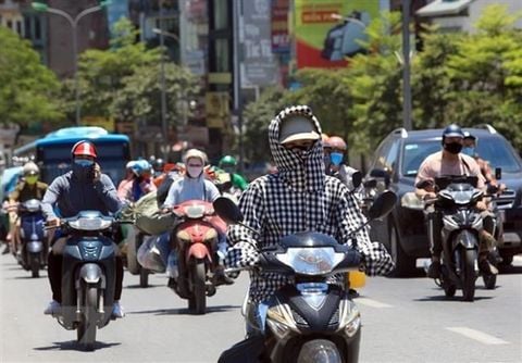 Miền Bắc nắng nóng gay gắt, nhiệt cao trên 38 độ