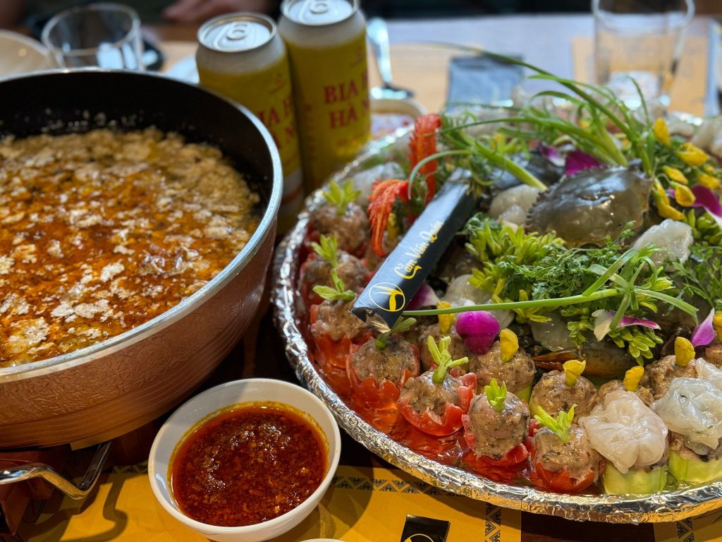 🦀 CHIỀU NAY QUẨY LẨU CUA ĐỒNG – CỰC PHẨM CHIÊU ĐÃI!