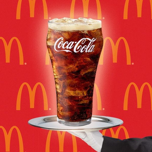 Coca-Cola liên kết với thương hiệu McDonald's
