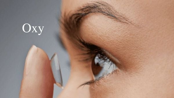 Đeo Lens Đi Ngủ Có Sao Không? Lưu Ý Để Sử Dụng Lens An Toàn