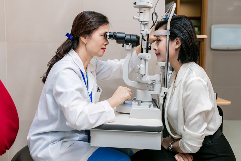 Bệnh cận thị duy trì việc khám mắt định kỳ 6 tháng/lần
