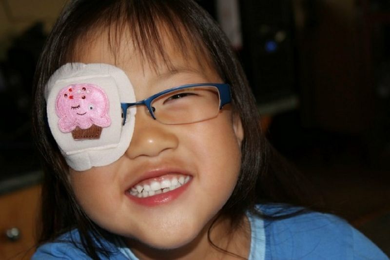 Trẻ bị lác mắt, nhược thị nếu bị cận thị bẩm sinh mà không sớm phát hiện