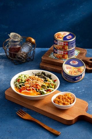 Cơm trộn Salad cá ngừ San Juan